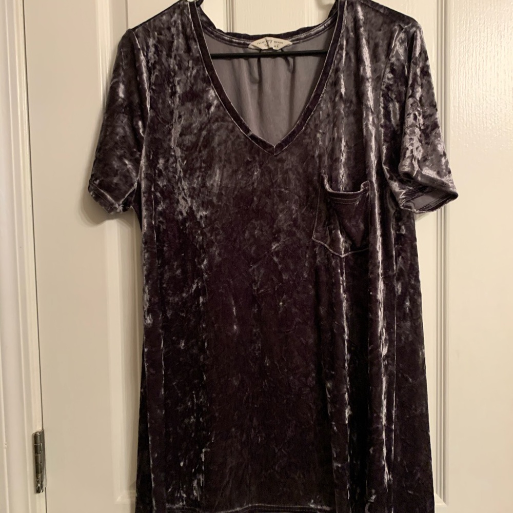 Long Velvet V neck shirt with pocket